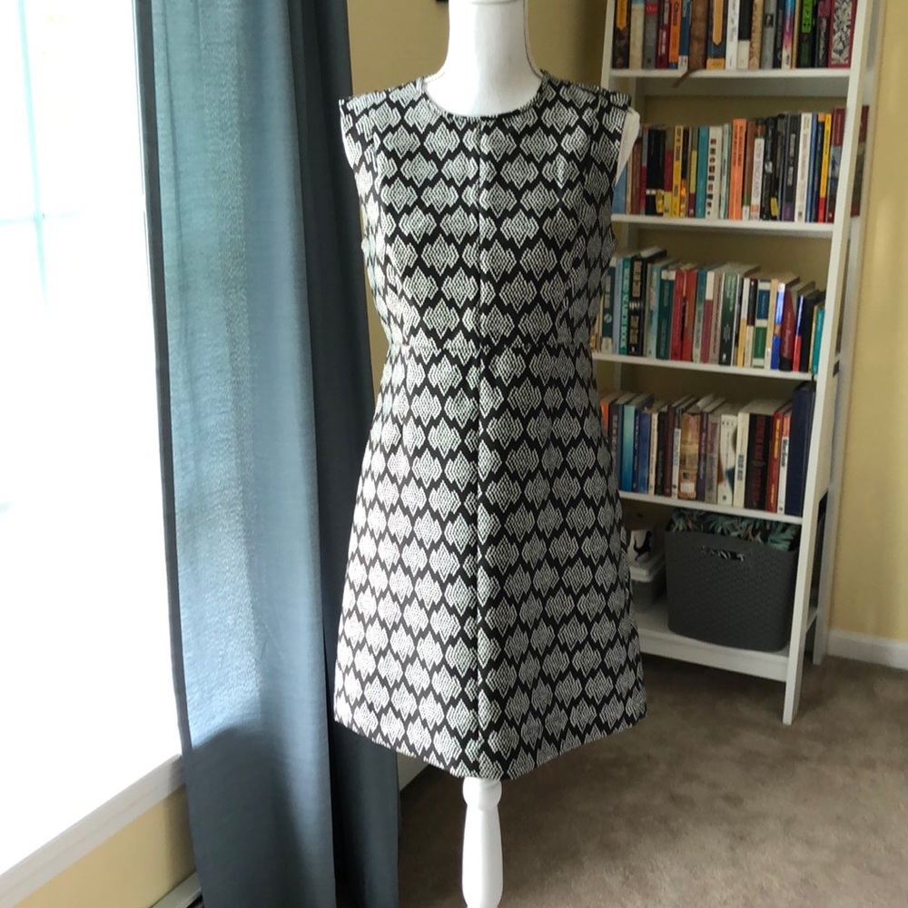 Diane Von Furstenberg Black & Cream Dress Size 6